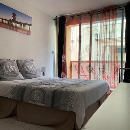 Parking Dhuoda شقة *