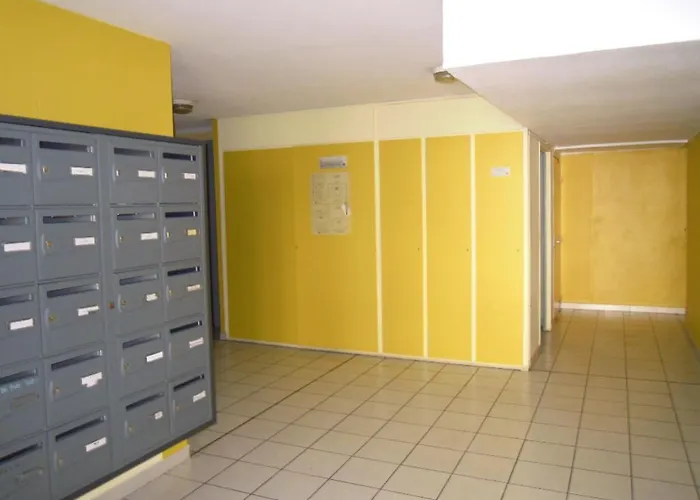 Parking Dhuoda Apartment Nimes